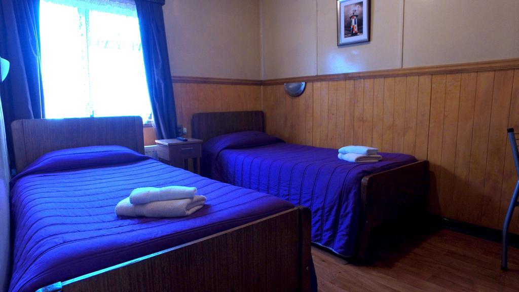 Hostal Victoria Пунта-Аренас Екстер'єр фото