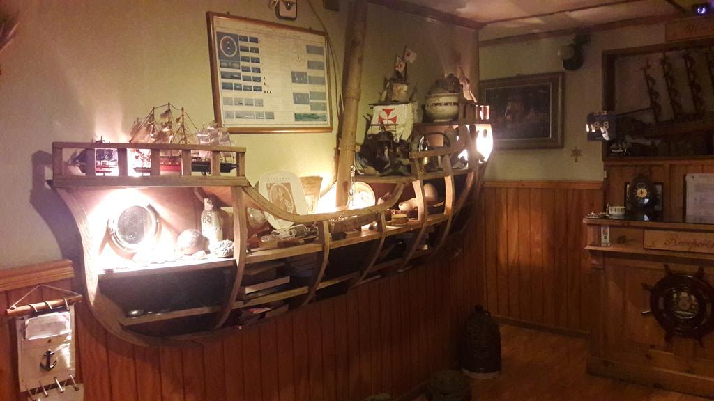 Hostal Victoria Пунта-Аренас Екстер'єр фото