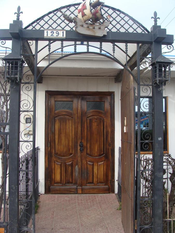 Hostal Victoria Пунта-Аренас Екстер'єр фото